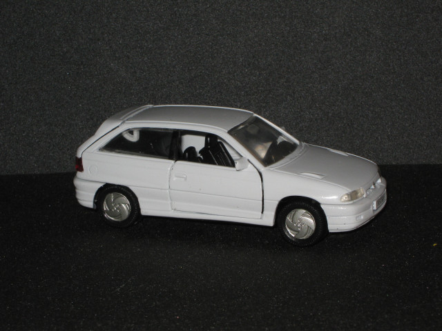Opel Astra F GSI (Gama) 01